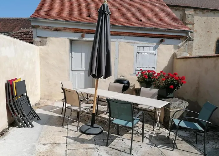 Charme Authentique A Theneuille, Inclus - Fr-1-489-571 *