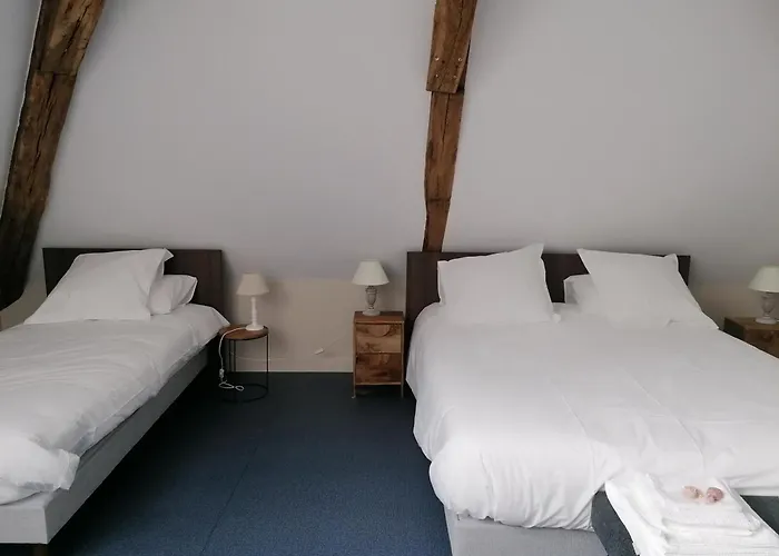 Charme Authentique A Theneuille, Inclus - Fr-1-489-571 בית נופש