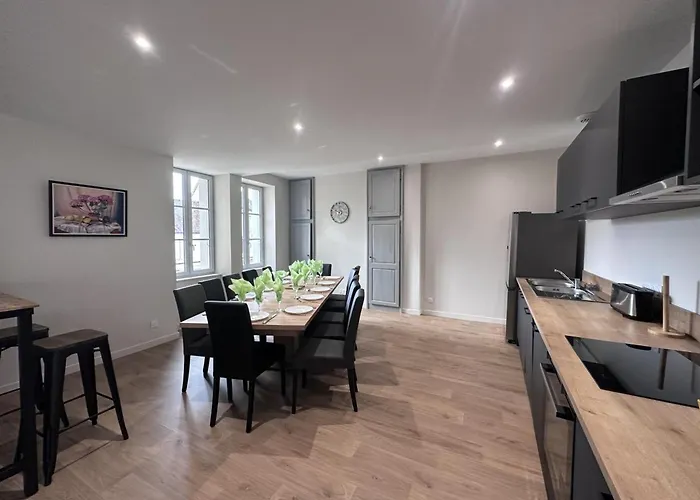 Charme Authentique A Theneuille, Inclus - Fr-1-489-571