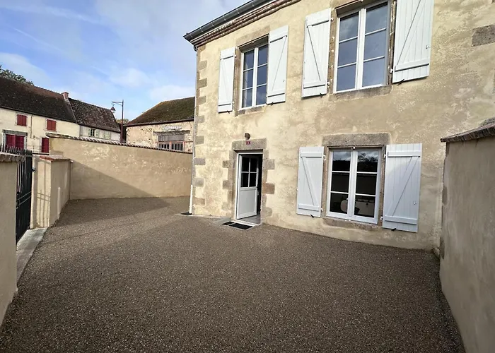 Charme Authentique A Theneuille, Inclus - Fr-1-489-571 *